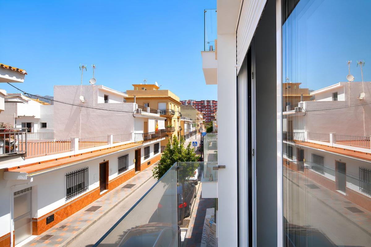 Venta de piso en Piso en Calle Torrox, 1, Los Boliches, Fuengirola, Fuengirola
photo 3