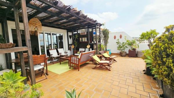 Продажа квартиры на Piso en Urbanizacion Bahia de Estepona, Guadalobón, Estepona, Эстепона
thumbnail 3