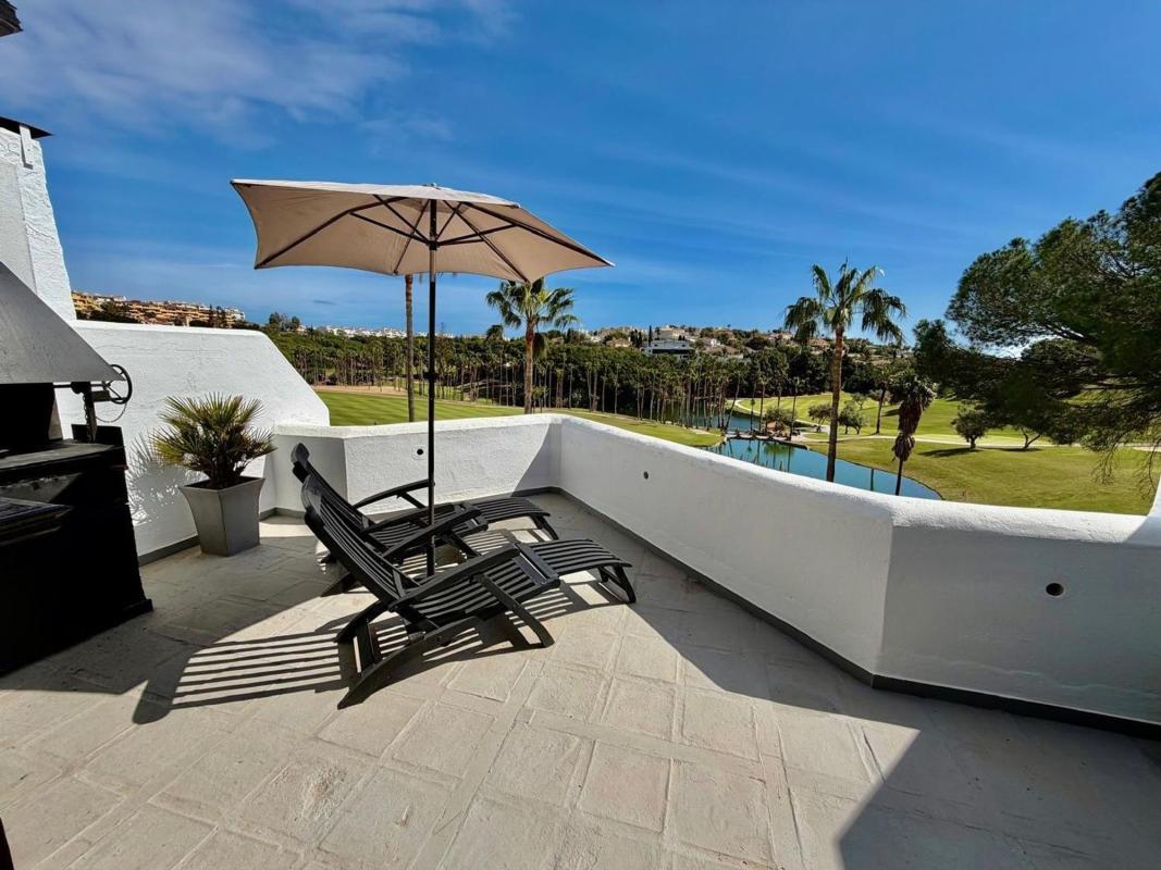 Продажа таунхауса в Chalet adosado en Calle de Suecia, Nueva Torrequebrada, Benalmádena , Бенальмадена photo 4