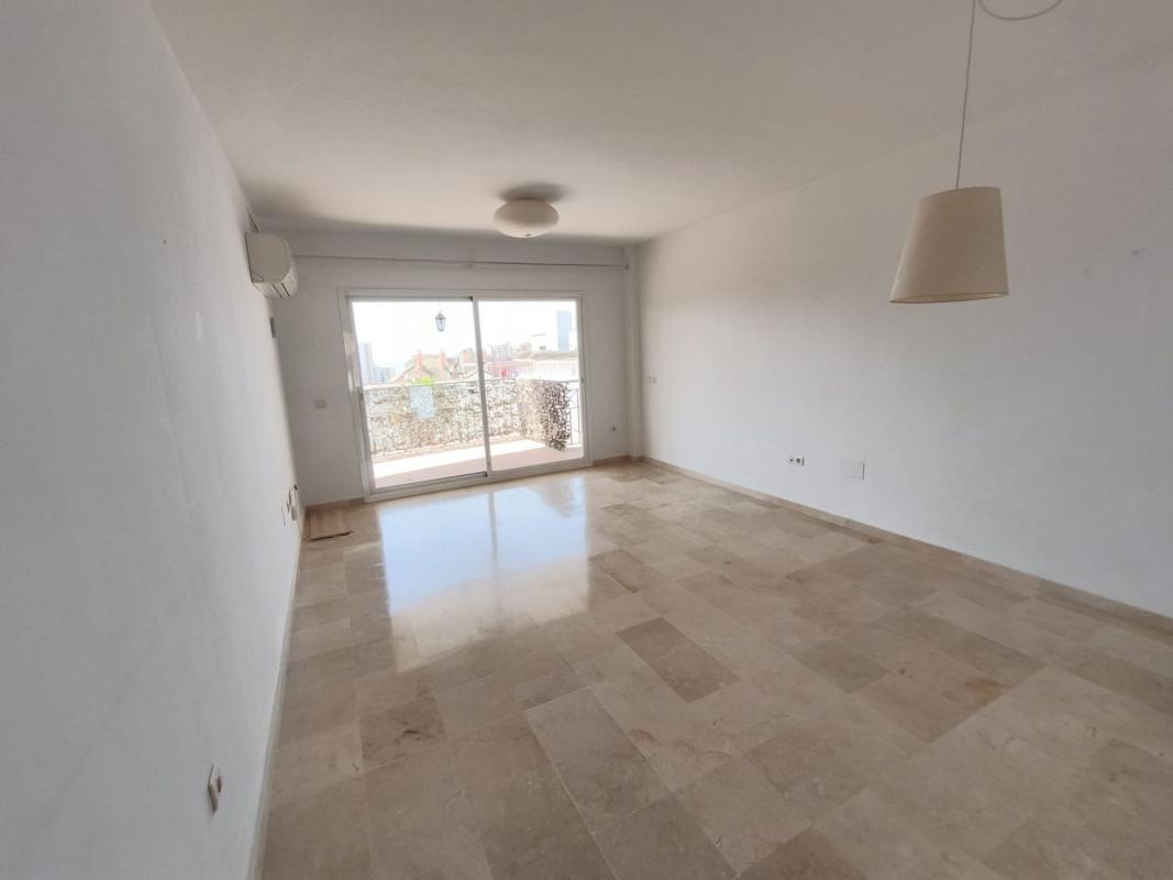 Venta de piso en Piso en Calle Artemisa, Los Pacos, Fuengirola, Fuengirola
photo 4
