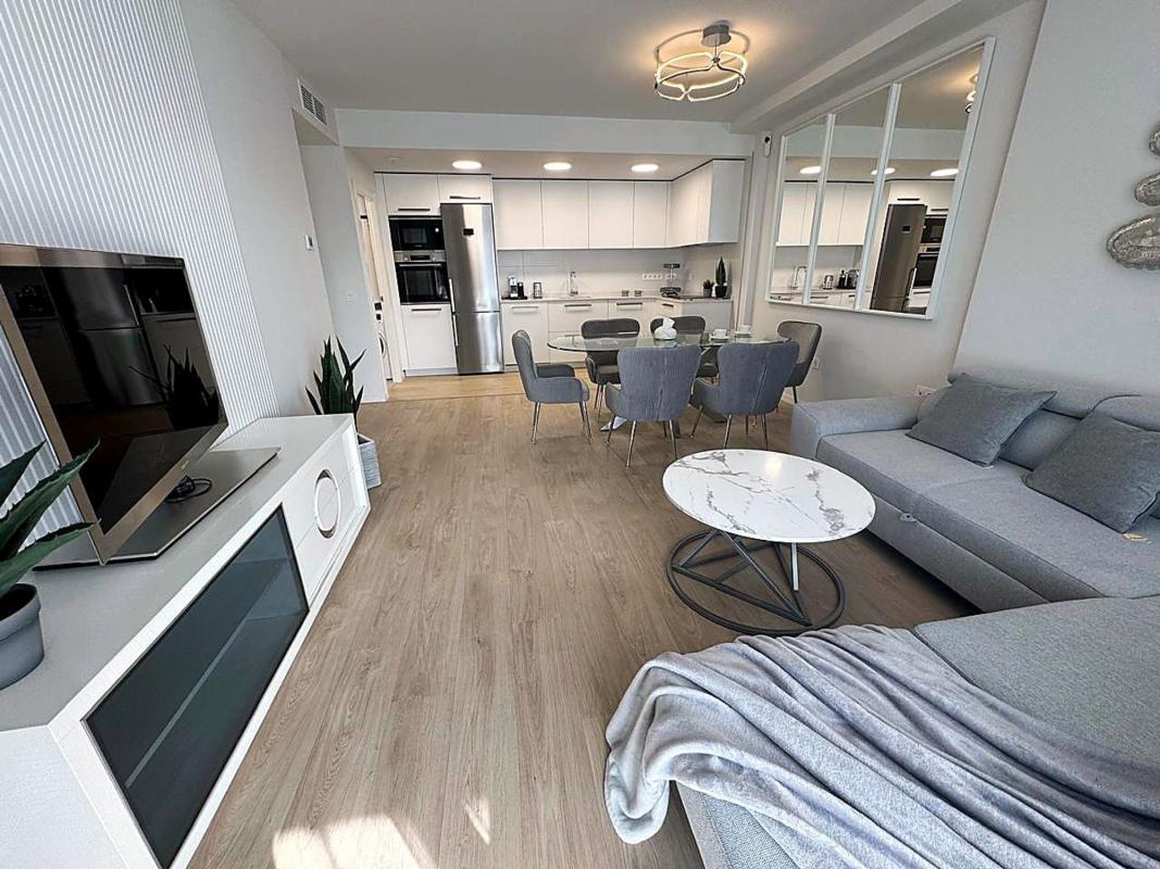 Venta de piso en Piso en Rodeo Alto-Guadaiza-La Campana, Marbella, Marbella
photo 2