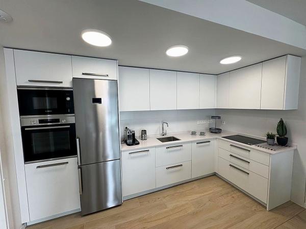 Venta de piso en Piso en Rodeo Alto-Guadaiza-La Campana, Marbella, Marbella
 photo 3