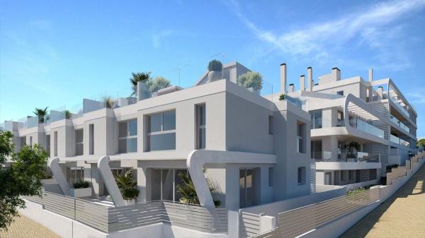 Sale of flat in Piso en Calle Juan Benitez, Zona Calvario, Estepona, Estepona
thumbnail 2
