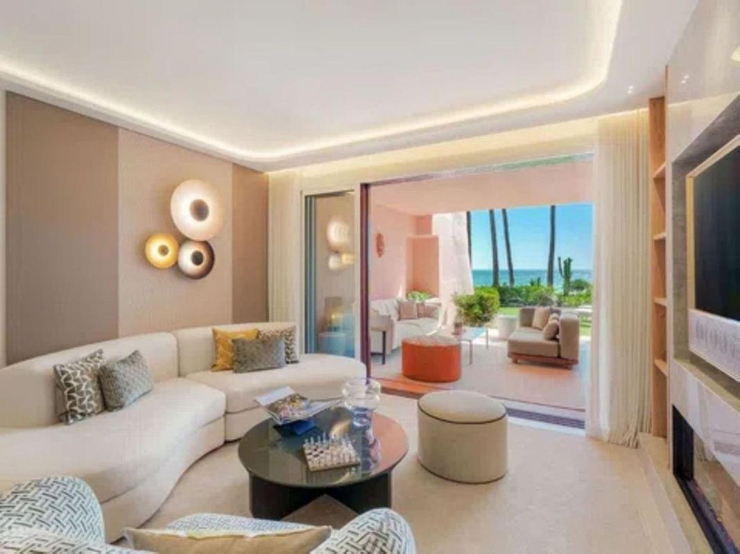 Venta de piso en Piso en Guadalmansa, Estepona, Estepona
photo 5