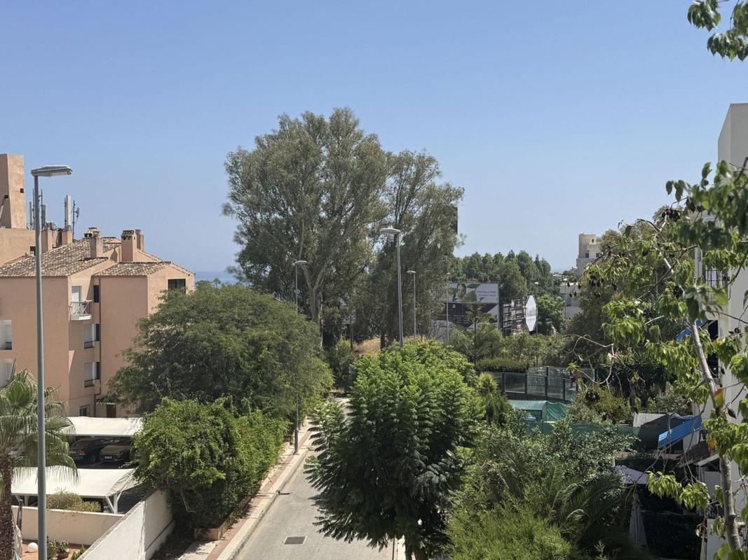 Sale of apartment in Piso en Calle Río Elba, Nueva Andalucía, Marbella, Marbella
 photo 5