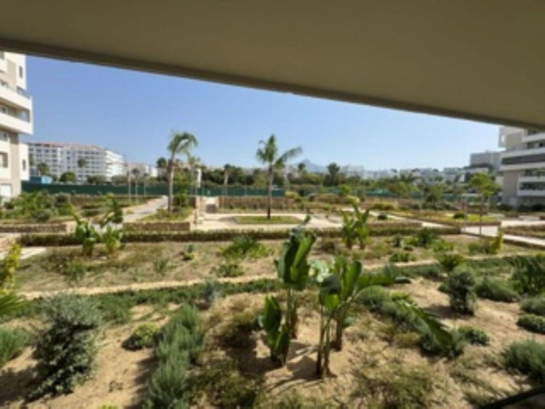 Venta de piso en Piso en Rodeo Alto-Guadaiza-La Campana, Marbella, Marbella
 photo 3