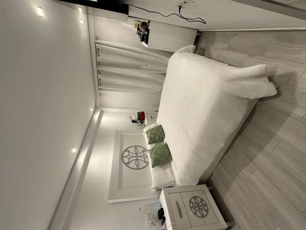 Venta de piso en Piso en Calle Enrique VIII, 10, Plaza de toros, Marbella, Marbella
 photo 4