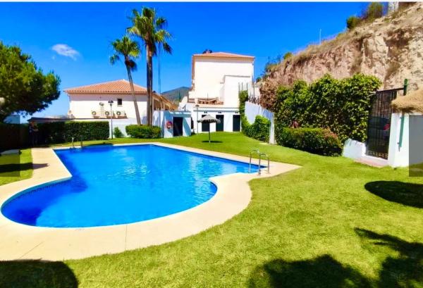 Chalet adosado en Calle Brezo s/n, Arroyo de la Miel, Benalmádena photo 1