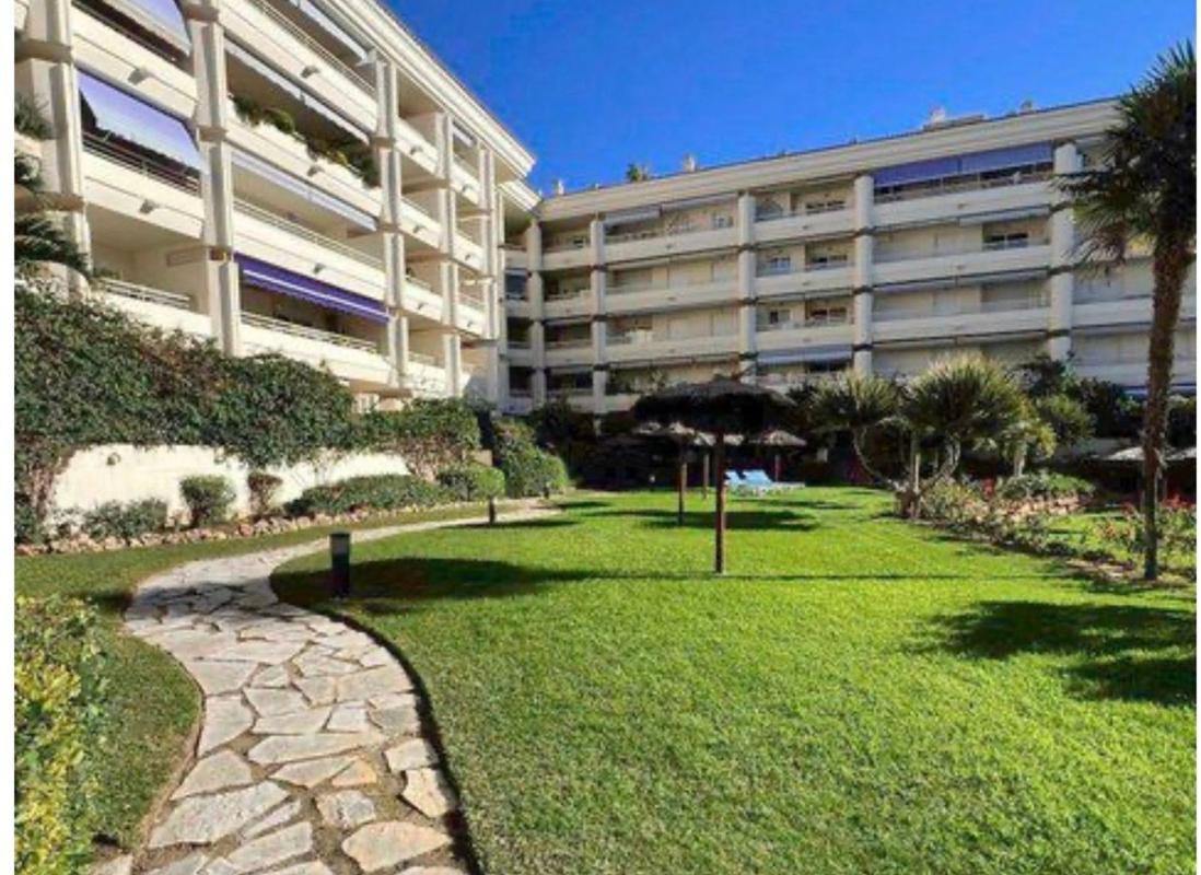 Sprzedaż mieszkania w Piso en Avenida Conde Rudi, La Carolina-Guadalpín, Marbella, Marbella
 photo 2