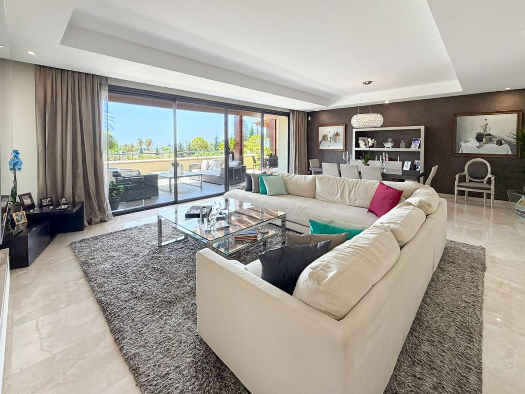 Продажа квартиры на Piso en Urbanización Balcones de Sierra Blanca, Sierra Blanca, Marbella, Марбелла
photo 2
