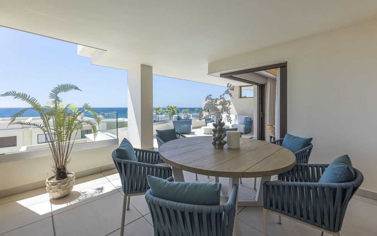 Продажа квартиры на Piso en Arrabal Uen. C5 Rio Velerin, 1, El Velerín, Estepona, Эстепона
photo 2