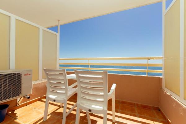 Studio for sale on Estudio en Paseo Marítimo Rey de España, Zona Puerto Deportivo, Fuengirola, Fuengirola photo 1