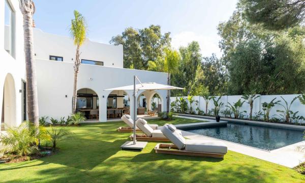 Chalet independiente en venta en Casa o chalet en Casasola, Estepona, Estepona
 photo 3