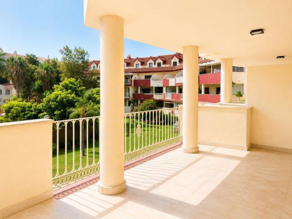 Sprzedaż mieszkania w Piso en Ronda del Golf Este, Hacienda Torrequebrada, Benalmádena, Benalmádena
 photo 1