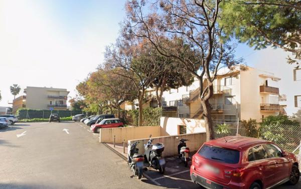 Venta de piso en Piso en Magnolio, La Puya - La Ermita, Marbella, Marbella
 photo 2
