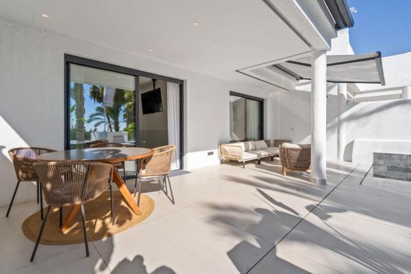 Duplex en venta en Dúplex en Paraiso-Barronal, Estepona, Estepona photo 4