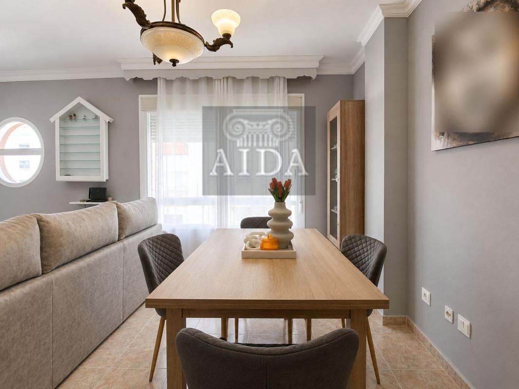 Продажа квартиры на Piso en Sierra de Estepona-Avda de Andalucia, Estepona, Эстепона
photo 2
