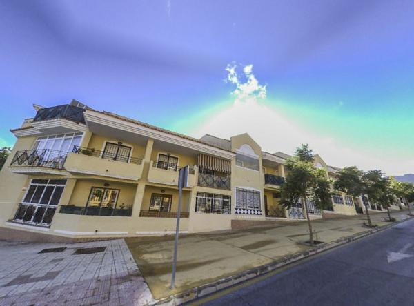 Venta de piso en Piso en Calle Vicente Blanch Picot, El Pinillo, Torremolinos, Torremolinos
thumbnail 2