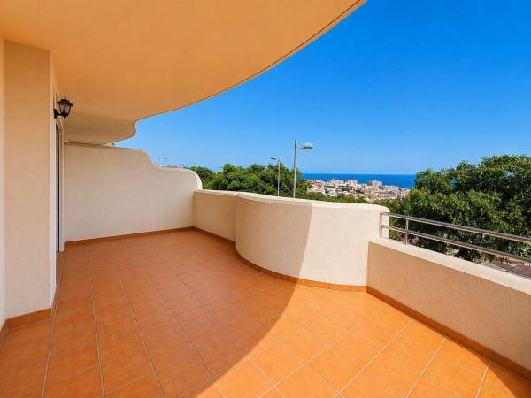 Sprzedaż mieszkania w Piso en Calle Ciudad de Ceuta, Arroyo de la Miel, Benalmádena, Benalmádena
 photo 1