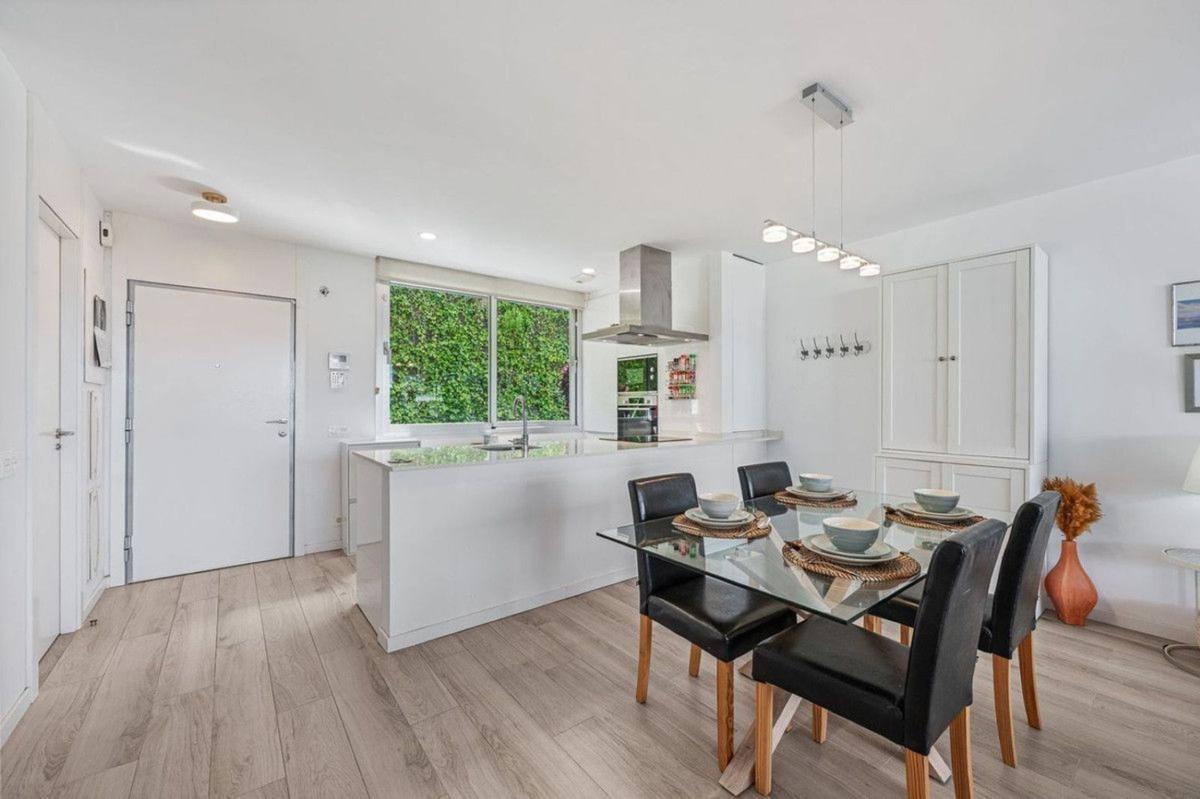 Sale of townhouse in Chalet adosado en Camino Loma de Retamar, 4, Cancelada, Estepona , Estepona photo 2
