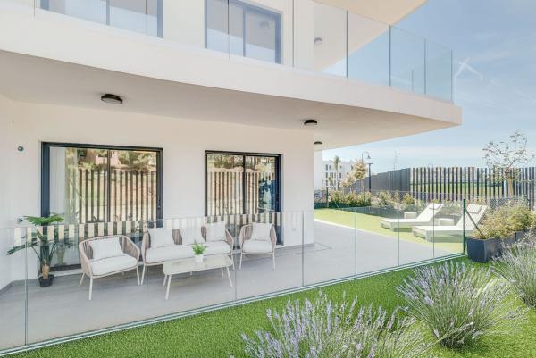 Venta de piso en Piso en Calle Aralia, Calaburra - Chaparral, Mijas, Mijas
 photo 1