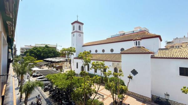Продажа квартиры на Piso en Zona Puerto Deportivo, Fuengirola, Фуэнхирола
photo 1