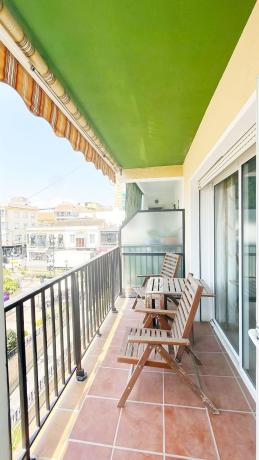 Продажа квартиры на Piso en Zona Puerto Deportivo, Fuengirola, Фуэнхирола
thumbnail 2