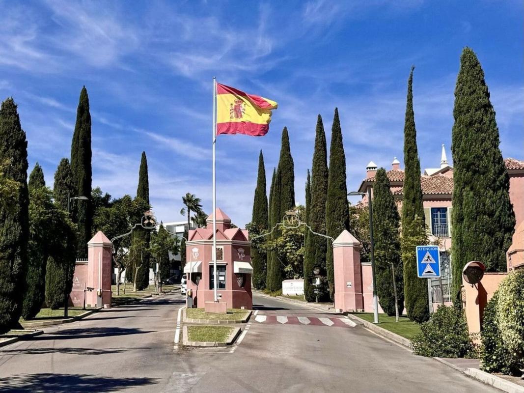 Продажа квартиры на Piso en Flamingos, 166, Bel-Air, Estepona, Эстепона
photo 2