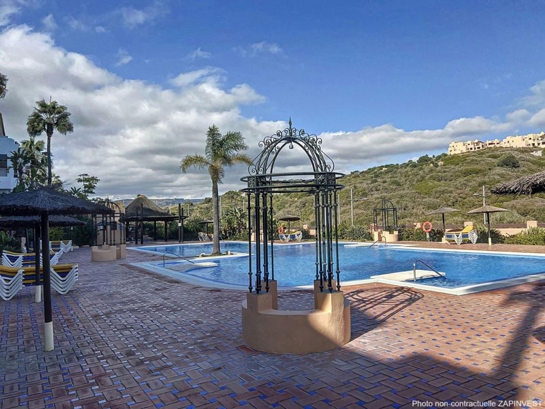 Sale of apartment in Piso en La Duquesa, Manilva, Manilva
 photo 2
