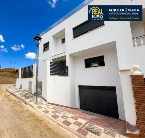 Chalet adosado en Calle Gorrion, Almayate Bajo, Vélez-Malaga photo 2