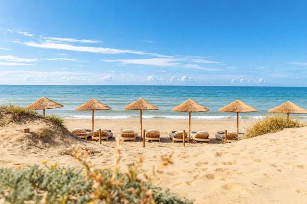 Chalet adosado en Lugar Conjunto Playa del Arenal, Las Chapas-Alicate Playa, Marbella thumbnail 2