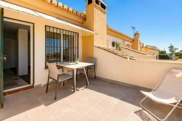 Chalet adosado en Lugar Conjunto Playa del Arenal, Las Chapas-Alicate Playa, Marbella photo 4