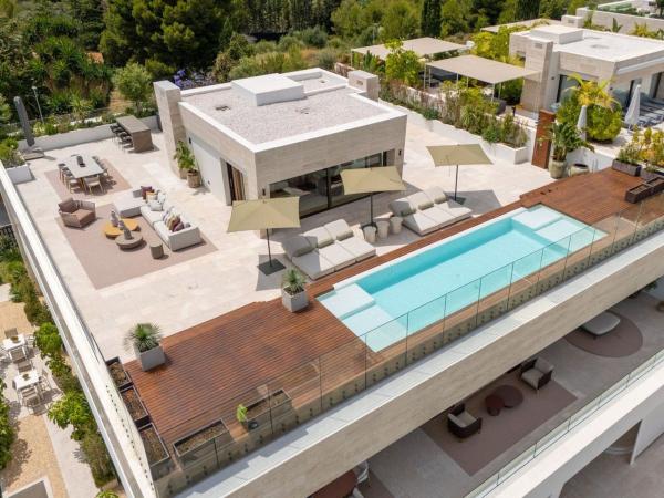 Duplex en venta en Dúplex en Lugar, Las Lomas de Río Verde, Marbella, Marbella photo 1