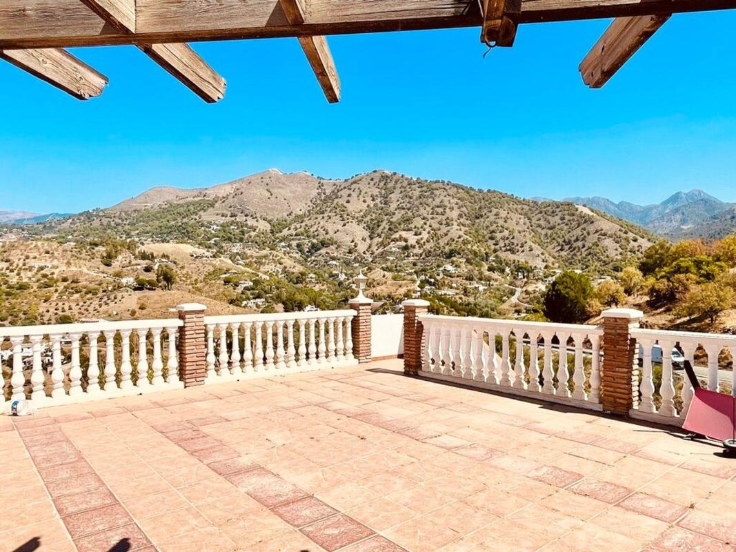 Propiedades en venta y alquiler en España photo 5