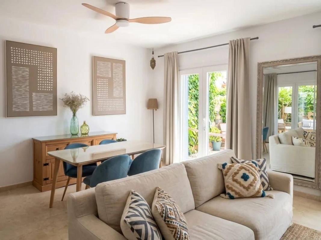 Продажа таунхауса в  Chalet adosado en Calle Manuel de Falla, Mollina , Моллина photo 4