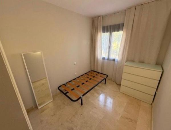 Venta de piso en Piso en Avenida de Barcelona, 4, Linda Vista-Nueva Alcántara-Cortijo Blanco, Marbella, Marbella
thumbnail 3