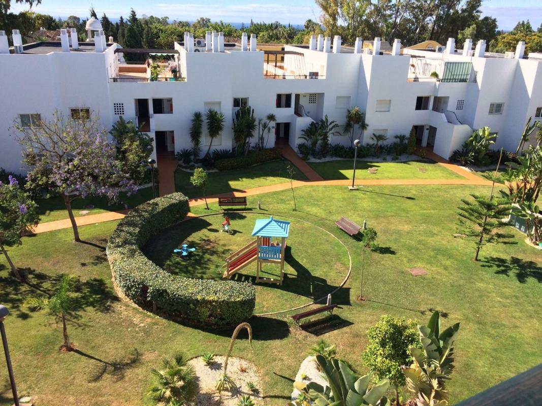 Sprzedaż poddasza w Ático en Guadalmina Baja, Marbella, Marbella photo 2
