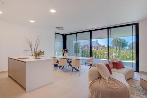 Venta de piso en Piso en Urbanización Marbellita, 26, Cabopino - Artola, Marbella, Marbella
 photo 1