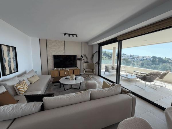 Sale of flat in Piso en Alto de los Monteros, Marbella, Marbella
thumbnail 3