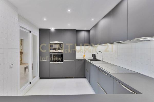 Chalet adosado en Avenida Ingenieros, 3, Riviera del Sol, Mijas photo 2
