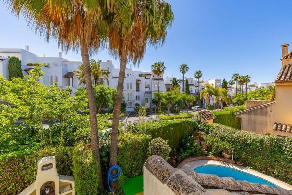 Casa o chalet independiente en Urbanizacion Alhambra del Mar, La Carolina-Guadalpín, Marbella photo 3