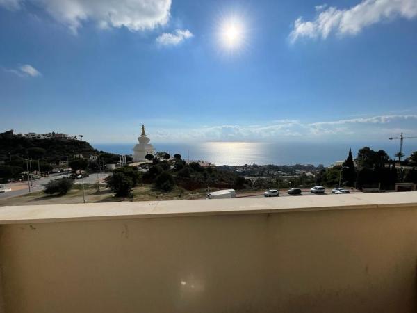 Sprzedaż mieszkania w Piso en Avenida Retamar, Los Nadales - Tio Charles, Benalmádena, Benalmádena
 photo 2