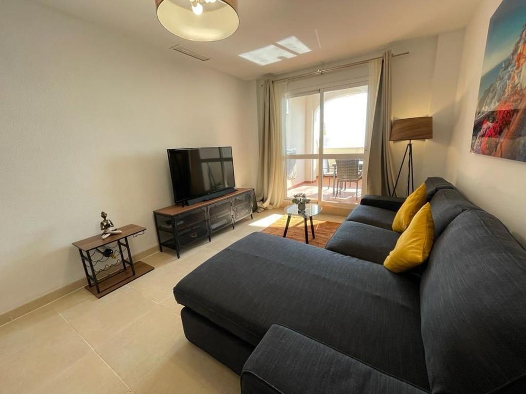Venta de piso en Piso en Avenida Retamar, Los Nadales - Tio Charles, Benalmádena, Benalmádena
photo 5