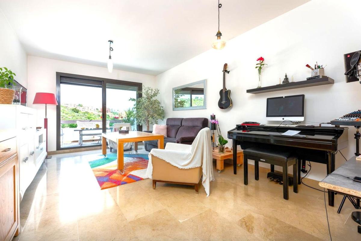 Venta de piso en Piso en Avenida Jose Ros, La Duquesa, Manilva, Manilva
photo 3