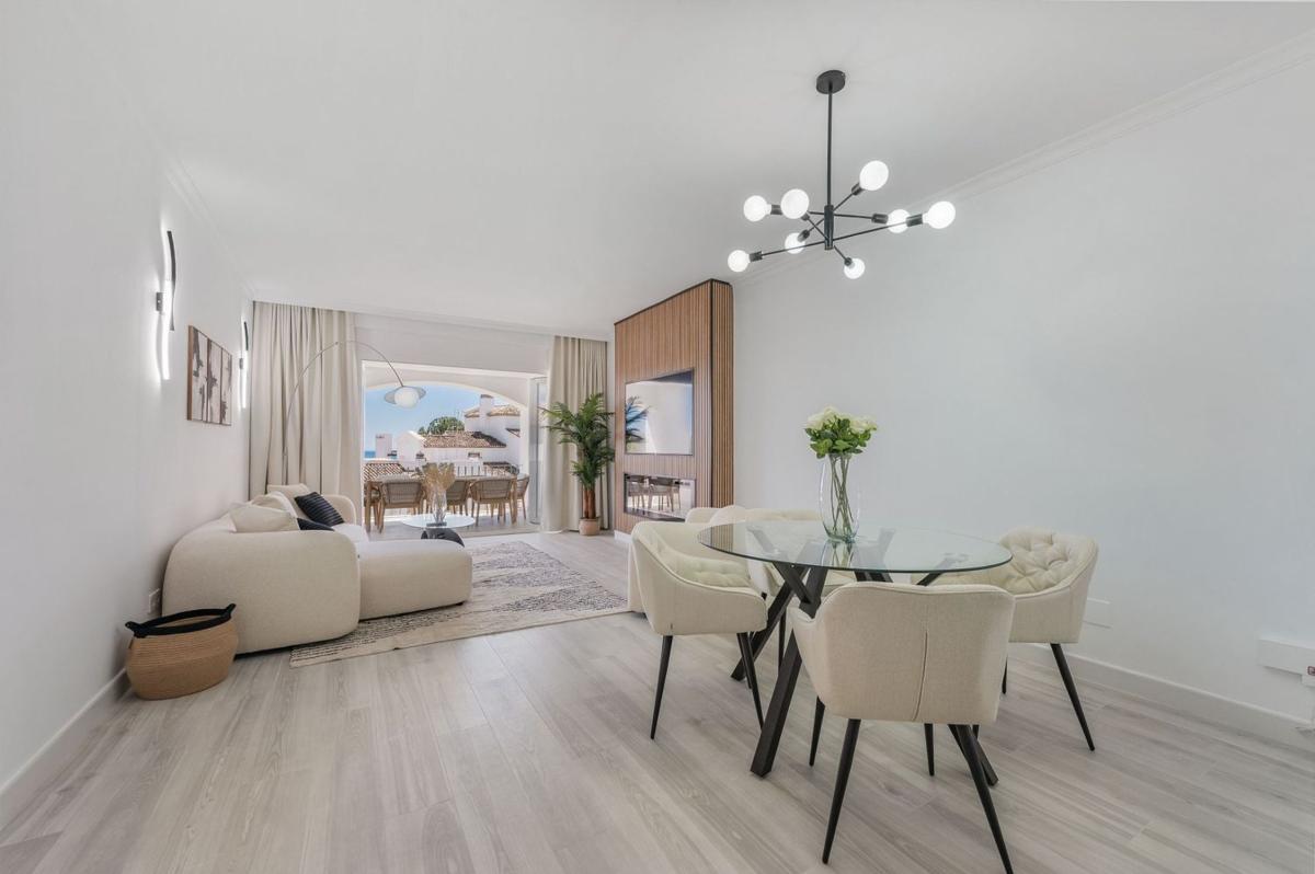 Venta de piso en Piso en Calle Diego de Almagro, 2, La Quinta, Benahavís, Benahavís
 photo 2
