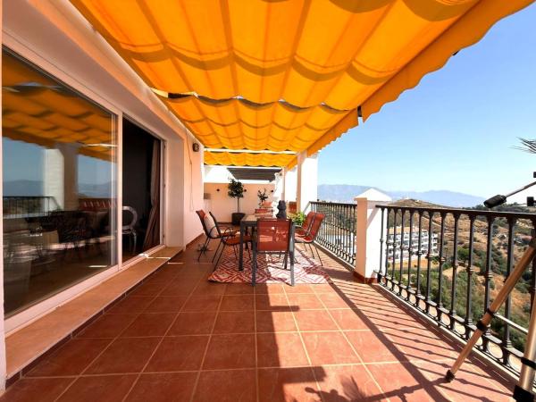 Ático en venta en Ático en Calle Don José de Orbaneja, 67, Sitio de Calahonda, Mijas, Mijas thumbnail 3