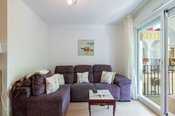 Sale of flat in Piso en Puerto de Estepona, Estepona, Estepona
 photo 4