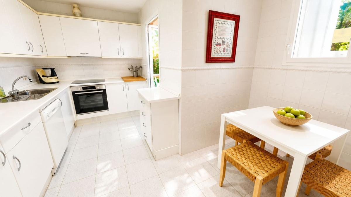 Sale of apartment in Piso en Guadalmina Baja, Marbella, Marbella
photo 5
