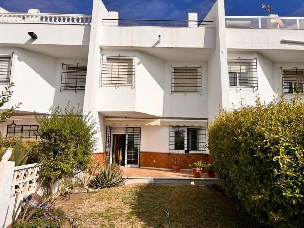 Chalet adosado en Avenida de la Axarquía, Añoreta baja, Rincón de la Victoria thumbnail 3