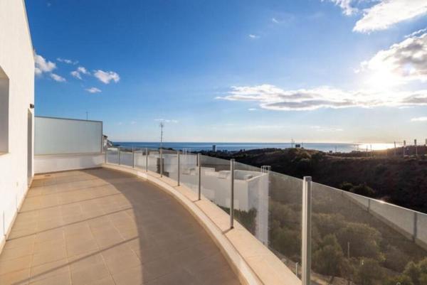 Duplex en venta en Dúplex en Calle del Faisán, Alto de los Monteros, Marbella, Marbella thumbnail 2
